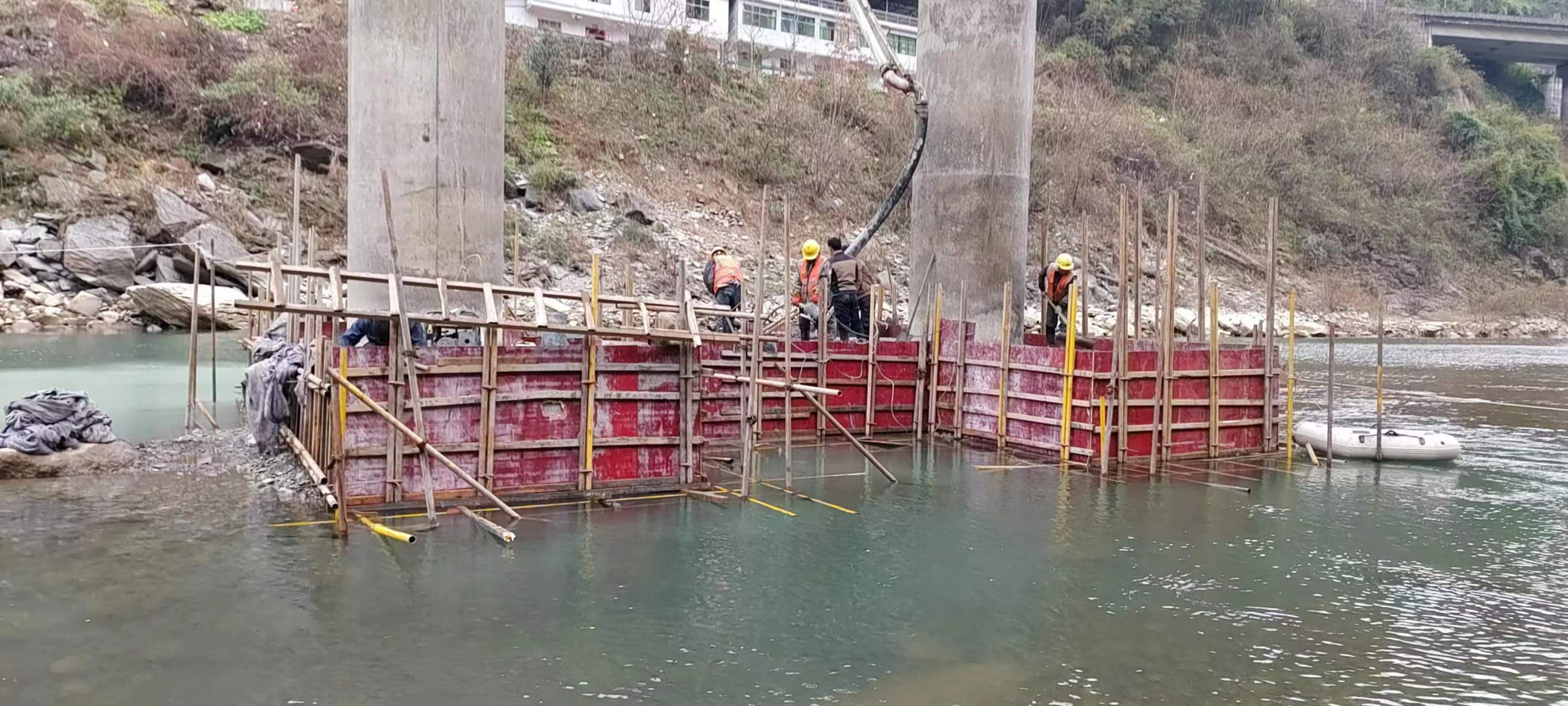乐东水利工程施工中堤坝渗漏原因以及防渗加固技术